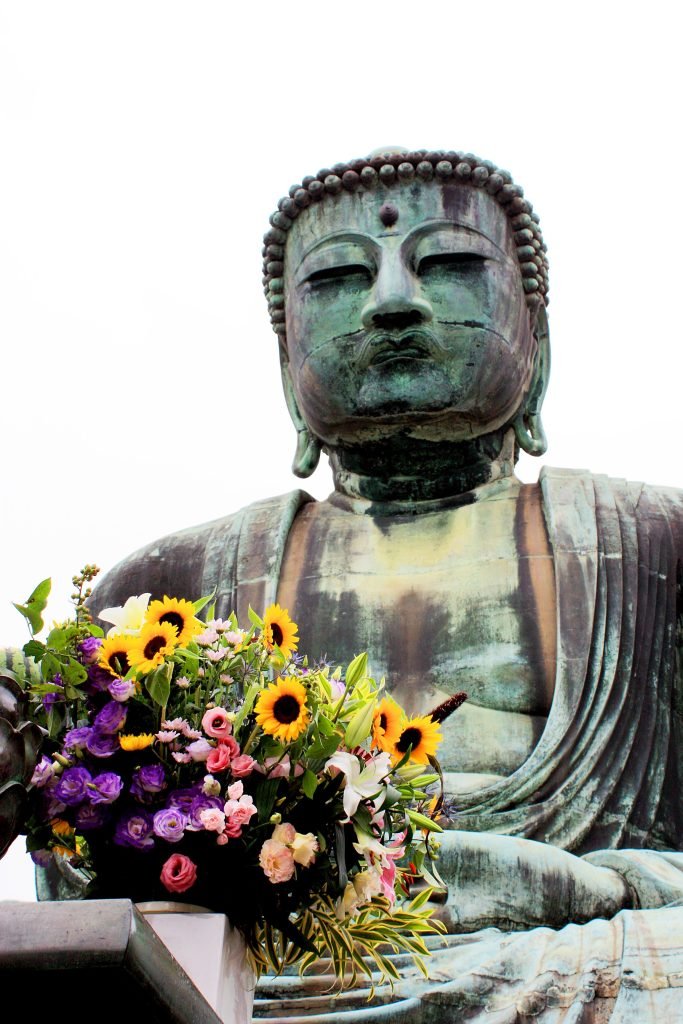 The Great Buddha of Kamakura seen from the side